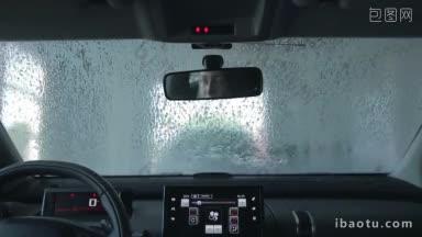 洗车用高压水在服务站自动洗车行动